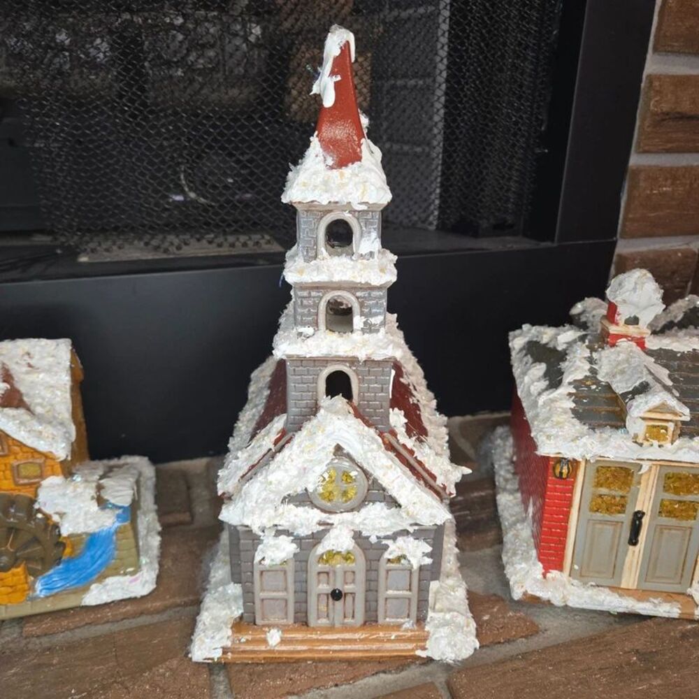 Vintage Byron Mold Church
